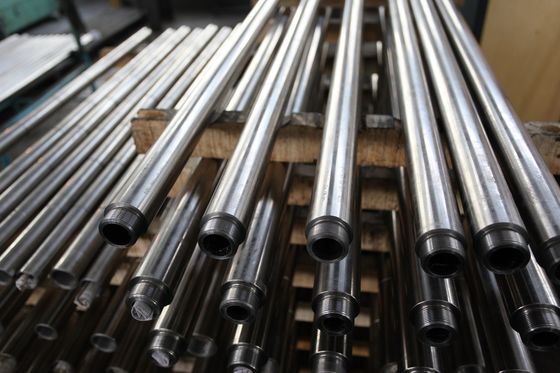 Chrome a plaqué l'acier à haute pression du plongeur AISI 1045 de pompe d'api 11AX
